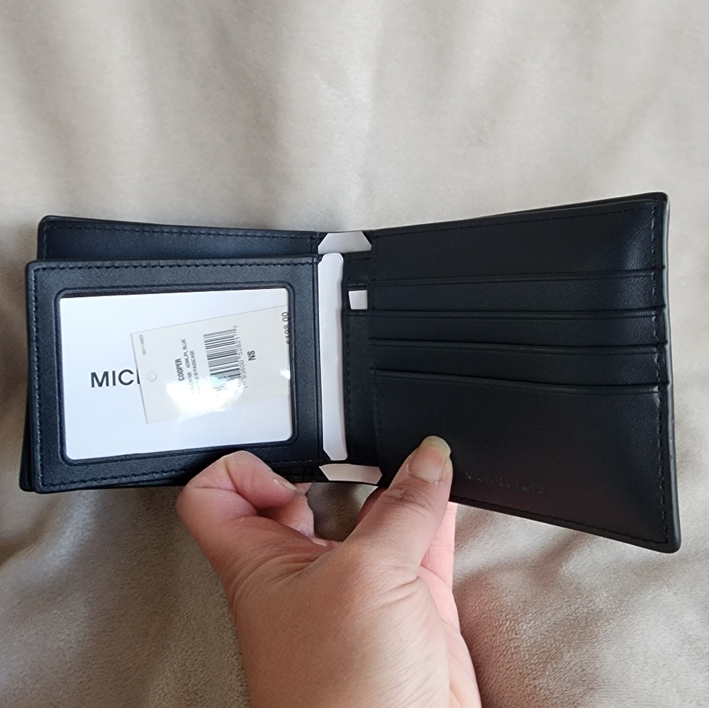 MICHAEL KORS Mens Billfold Wallet - Picture 4 of 7